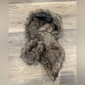 Henri Bendel New York scarf